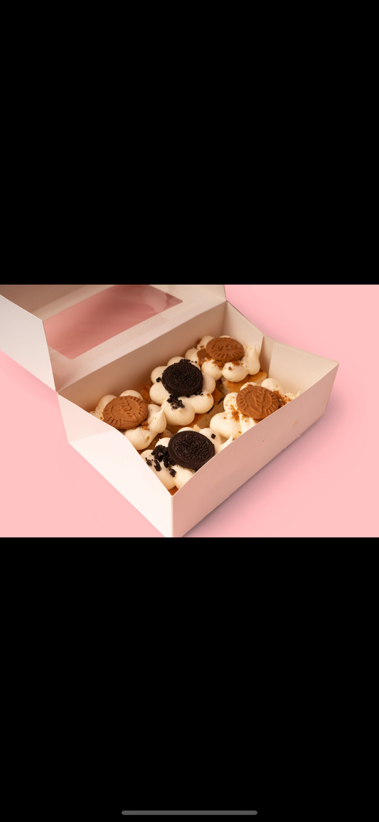 Biscoff & Oreo Cake Mixed Box Of 4