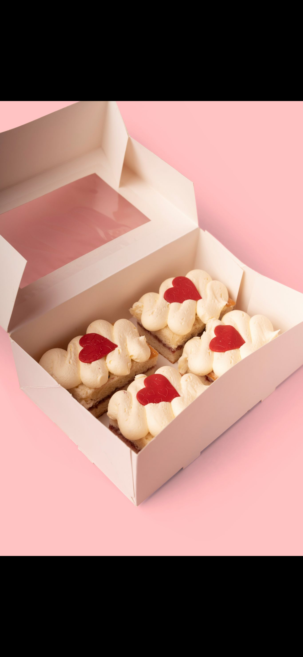 Victoria Sponge Cake Box Of 4